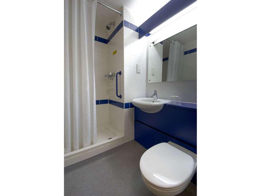 Travelodge Birmingham Oldbury โอลด์เบอรี ภายนอก รูปภาพ